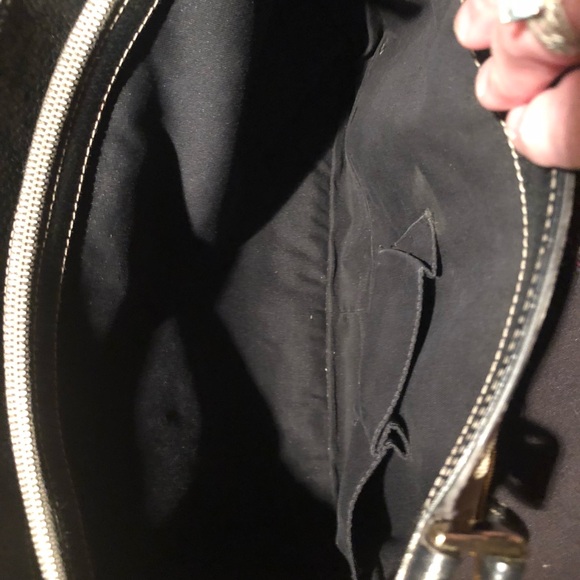 Authentic Gucci Shoulder bag/tote.  Rich beige tones with bronze tone trim.  EUC - Picture 13 of 16